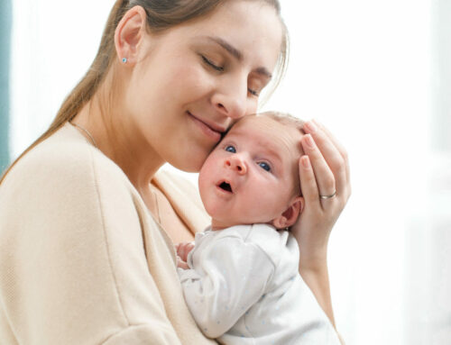 5 Chiropractic Posture Tips for New Moms